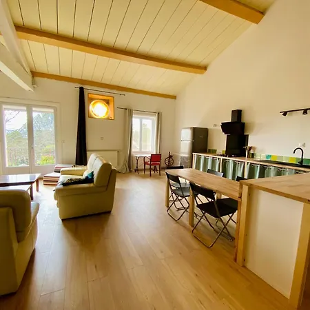 Vakantiehuis Grand Chez Francis Mas-Saintes-Puelles